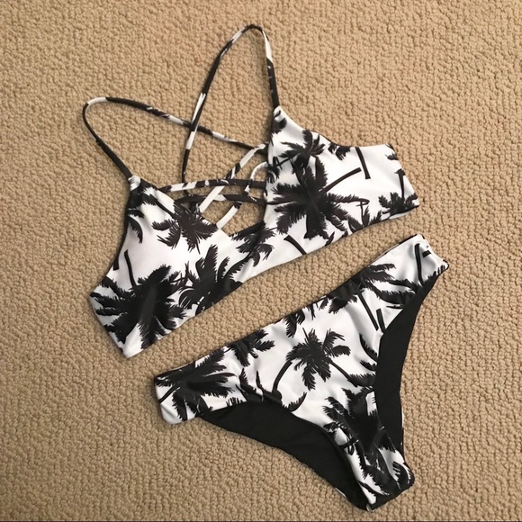 Two Piece Palm Tree Print Bikini - Picture 5 of 6